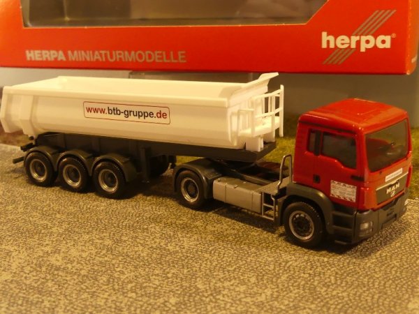 1/87 Herpa MAN TGS M Rundmulden-Sattelzug  BTB Berlin 308847