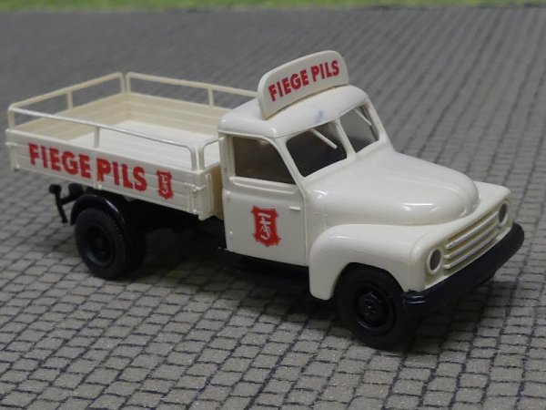 1/87 Brekina Hanomag L 28 Fliege Pils Bierpritsche