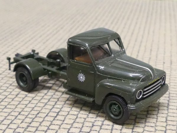 1/87 Brekina Hanomag L 28 Fahrerhaus mit Chassis Polizei