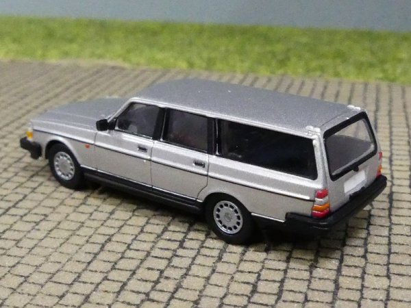 1/87 PCX Volvo 240 GL Kombi silber PCX870396