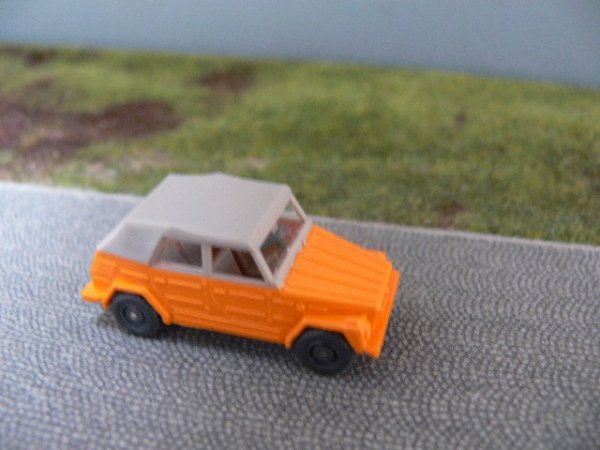 1/87 Wiking VW 181 orangegelb 039