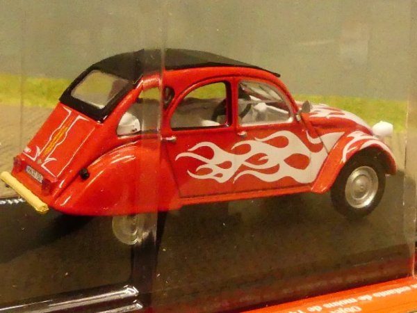 1/43 CITROEN 2 CV La 2 CV Fire Ball facon Rumbalotte