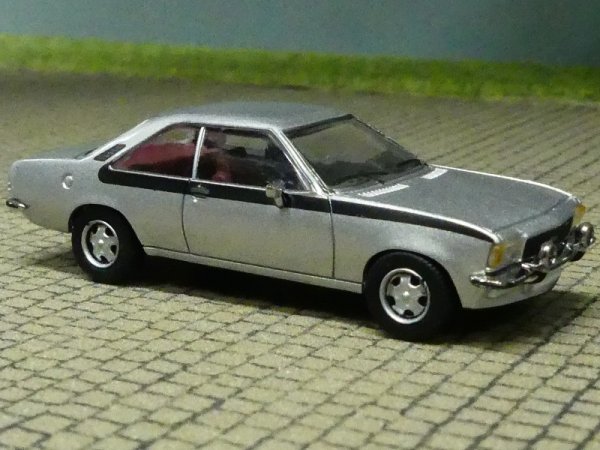 1/87 PCX Opel Commodore B Coupe silber 870345