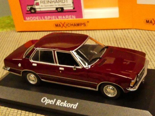 1/43 Maxichamps Opel Rekord D 1975 dunkelrot 940044000