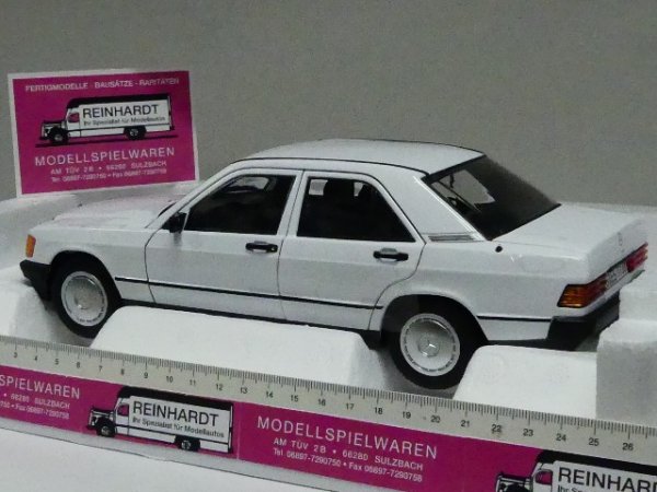 1/18 Norev MB 190 E 1982 weiß 182820