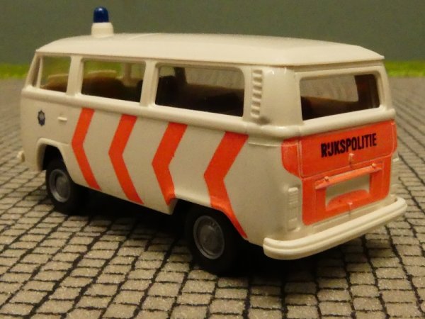 1/87 Brekina VW T2 Rijkspolitie NL rot/weiß Bus