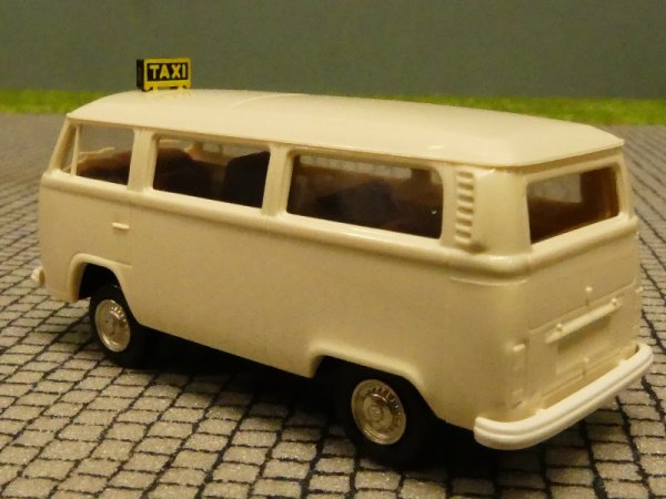 1/87 Brekina VW T2 Taxi elfenbein Bus 33087