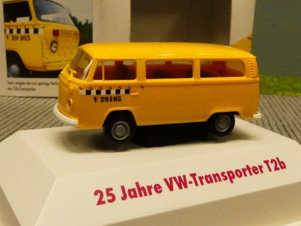 1/87 Brekina VW T2 Crashtest 25 Jahre VW Transporter T2b