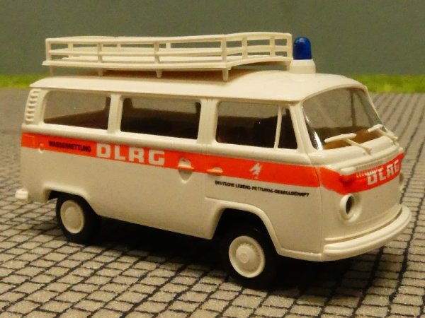 1/87 Brekina VW T2 DLRG weiß Bus