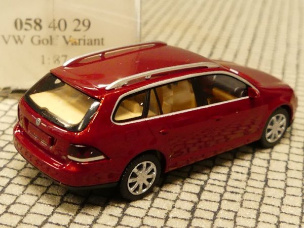 1/87 Wiking VW Golf Variant V dunkelrotmetallic 058 40 B