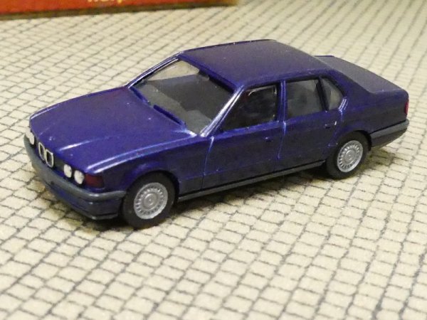 1/87 Herpa BMW 735i dunkelblau metallic