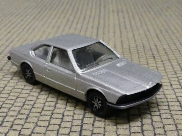 1/87 Herpa BMW 633 CSI silber i.A. grau