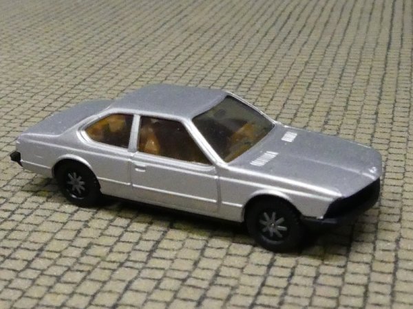 1/87 Herpa BMW 633 CSI silber i.A. braun