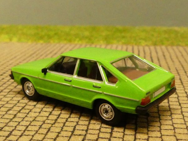 1/87 PCX VW Passat B1 hellgrün 870248