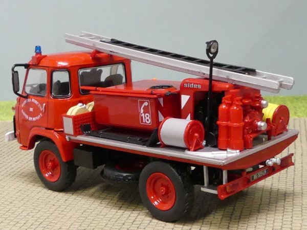 1/43 IXO Saviem TP3 CCFL Feuerwehr KL048