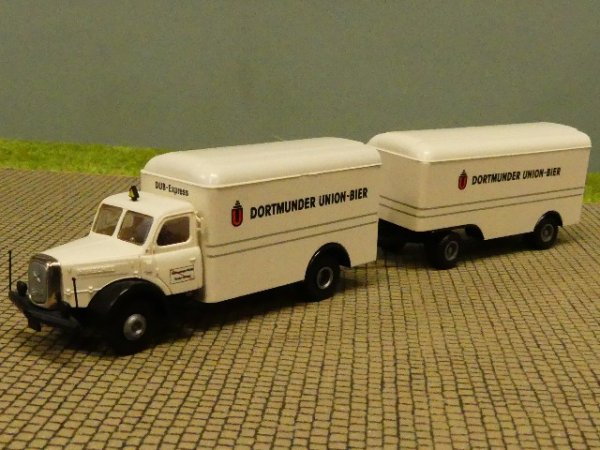 1/87 Brekina Henschel HS 140 Dortmunder Union Bier Koffer Hängerzug 7316