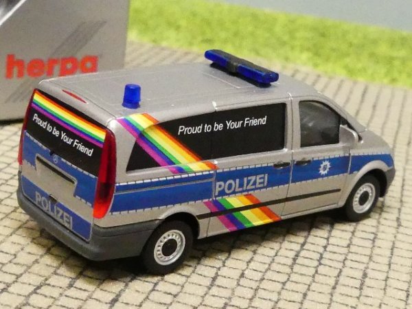 1/87 Herpa MB Vito Bus Polizei Bremen 941792