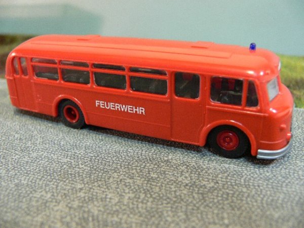 1/87 BeKa IFA H6 Bus 1956 Feuerwehr 037