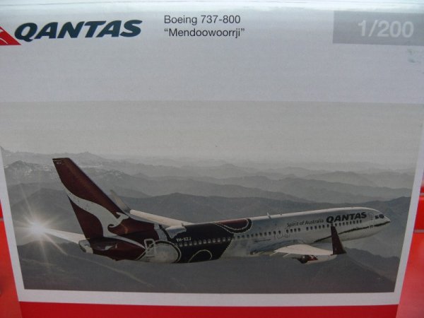 1/200 Herpa Qantas Boeing 737-800 Mendoowoorrji 556491