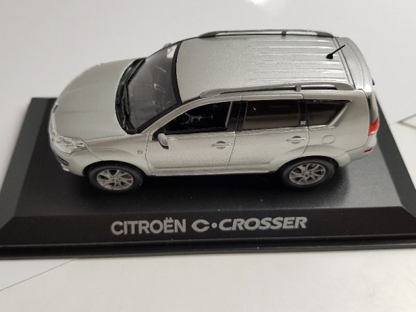 1/43 Norev Citroen C-Crosser silber 155652