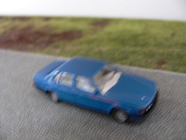 1/87 Wiking BMW 750i kobaltblau 192/2