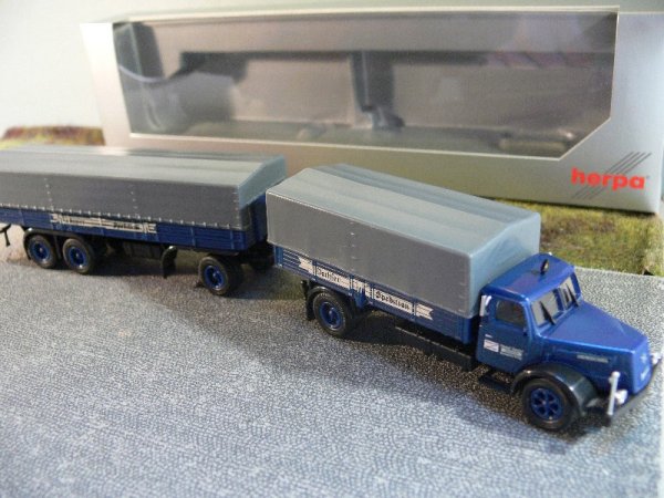 1/87 Herpa Henschel HS 140 Dachser Planen-Hängerzug 924818