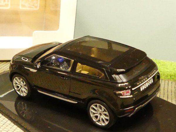 1/43 IXO Land Rover Evoque 3-türig schwarz 279232