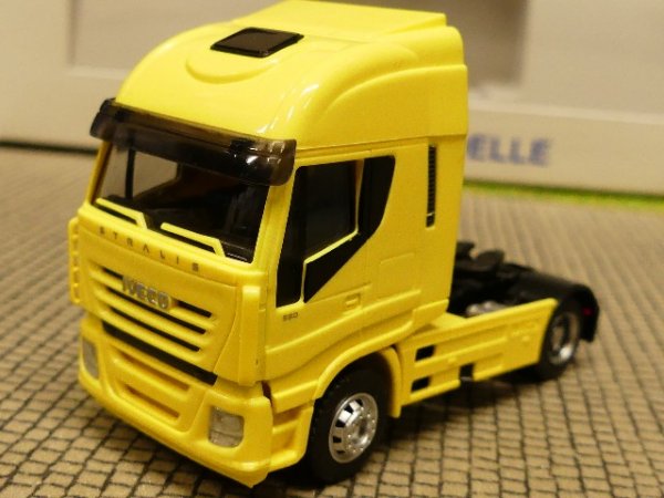 1/87 Rietze Iveco Stralis 2-Achs ZM gelb 60836