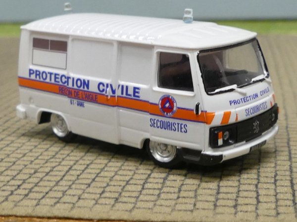 1/87 Norev Peugeot J9 1982 Protection Civile 472112