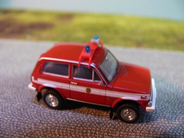 1/87 Brekina Lada Niva Grubenwehr 27220