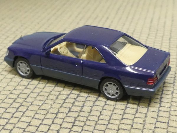 1/87 Herpa MB E 320 Coupé dunkelblau 021456