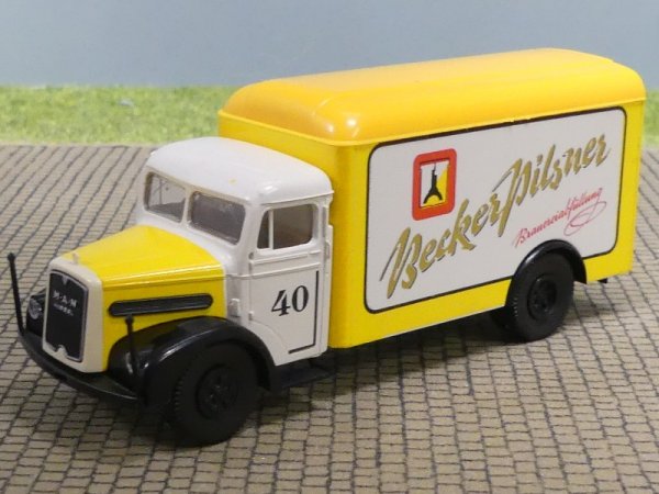 1/87 Brekina MAN F8 Becker Pilsener Koffer SELTEN!