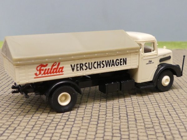 1/87 Brekina MAN F8 Fulda Versuchswagen Dreiecksplane