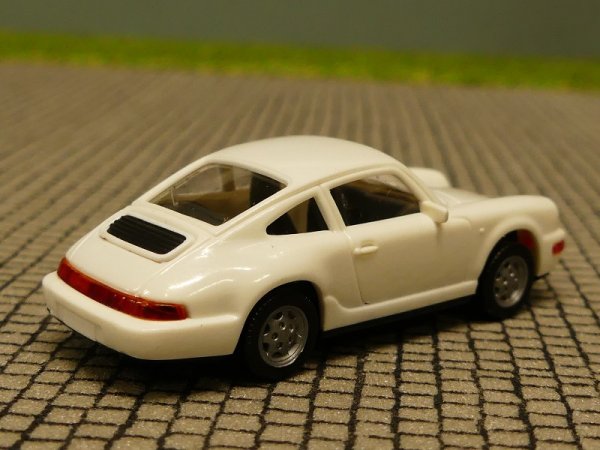 1/87 Wiking Porsche Carrera 4 Coupe elfenbein 164