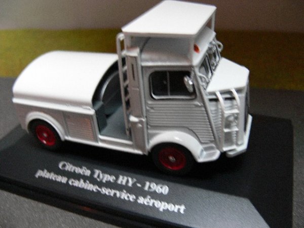 1/43 Eligor Citroen HY plateau cabine-service aéroport 1960 geblistert