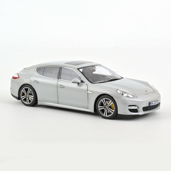 1/18 Norev Porsche Panamera Turbo 2009 Silver 187609