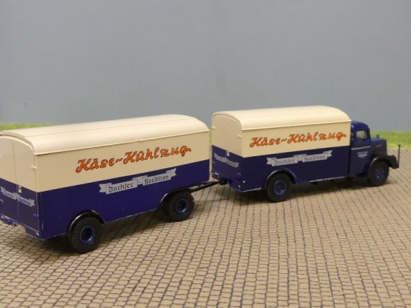 1/87 Brekina MAN F8 Dachser Käse Kühlzug Koffer-Hängerzug