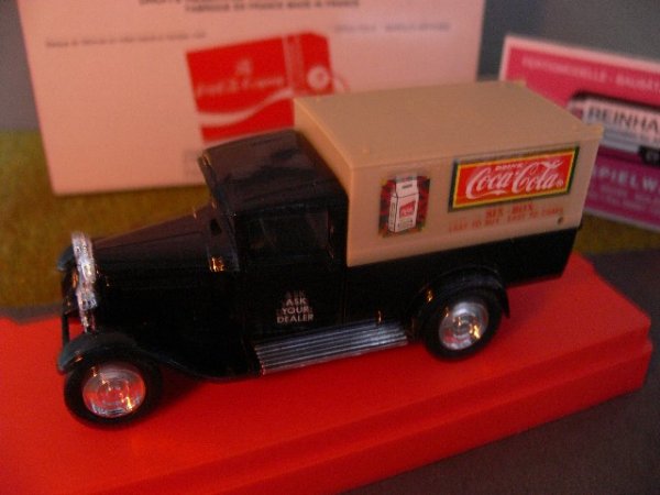 1/43 Solido Citroen C4F Fourgon Coca Cola 9606