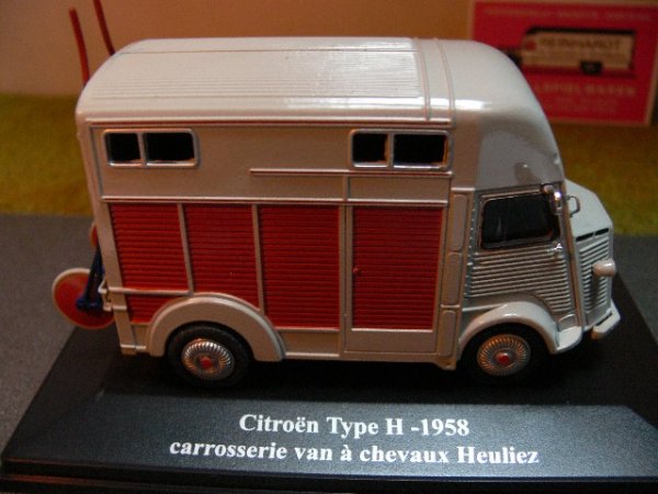 1/43 Eligor Citroen HY Pferdetransporter 1958 geblistert