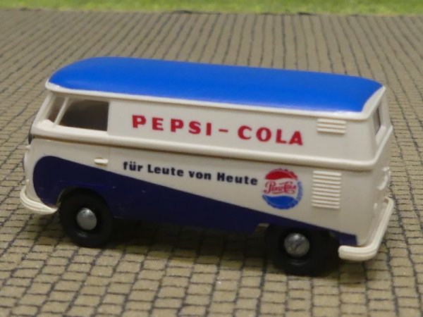 1/87 Brekina # 0194 VW T1 b PEPSI COLA