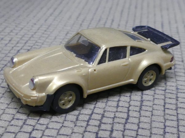 1/87 Herpa Porsche 911 Turbo gold ohne Spiegel