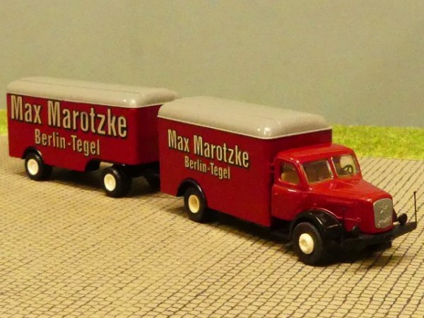 1/87 Brekina Henschel HS 140 Max Marotzke Koffer Hängerzug