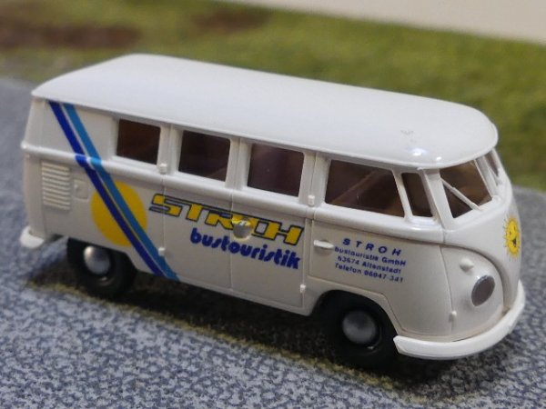 1/87 Brekina # 0623 VW T1 b Stroh Bustouristik