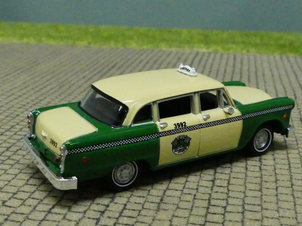 1/87 Brekina Checker Cab Chicago Taxi 58922