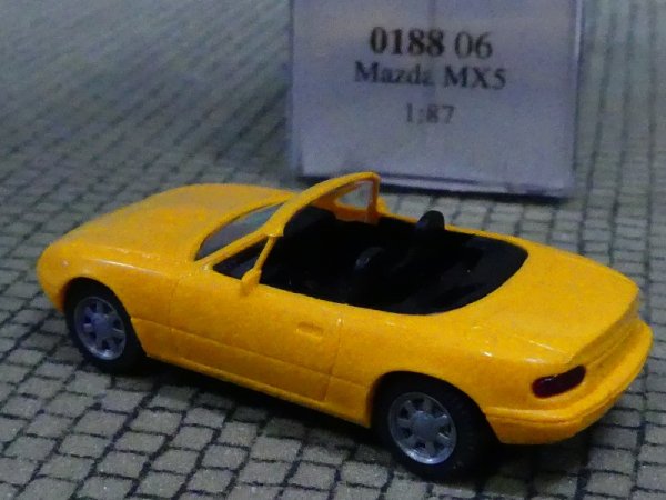 1/87 Wiking Mazda MX5 Roadster melonengelb 0188 06