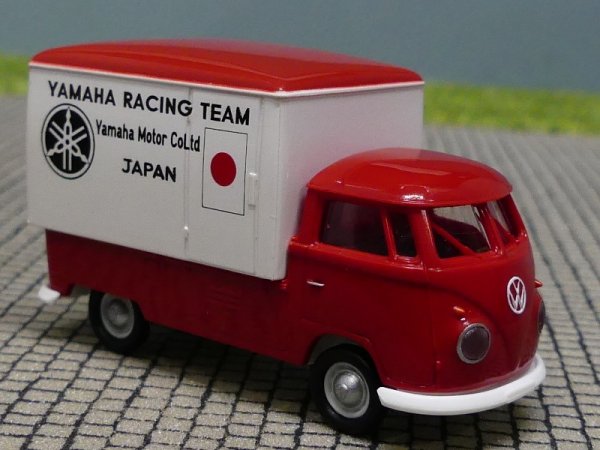 1/87 Brekina # 2069 VW T1 b Yamaha Großraumkoffer 32452