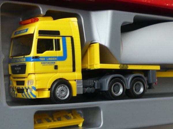 1/87 Herpa MAN TGX XXL mit Nooteboom und Windradflügel