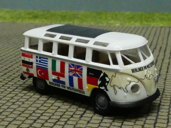 1/87 Brekina # 1757 VW T1 b Samba Berliner VW Weltexpress 31837