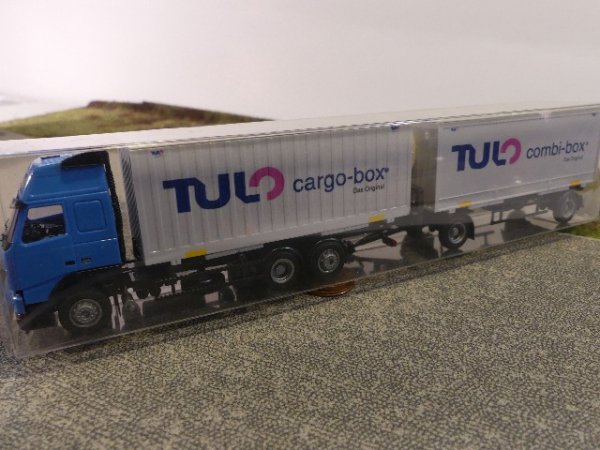 1/87 AWM Volvo FH 12 XL Tulo Cargo Box Hängerzug