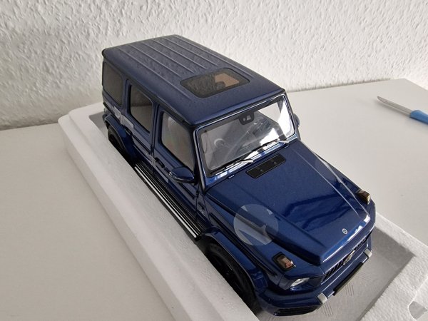 1/18 Minichamps Mercedes AMG G63 2018 Blue Metallic 110 037061